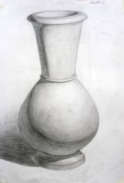 Классическая гипсовая ваза карандашом. Учебный рисунок
